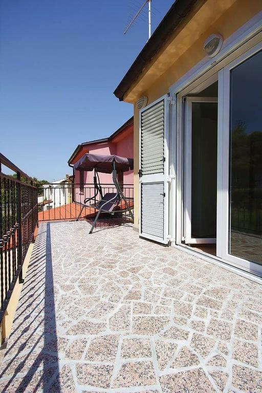 Apartments Danijel Premantura Exterior photo